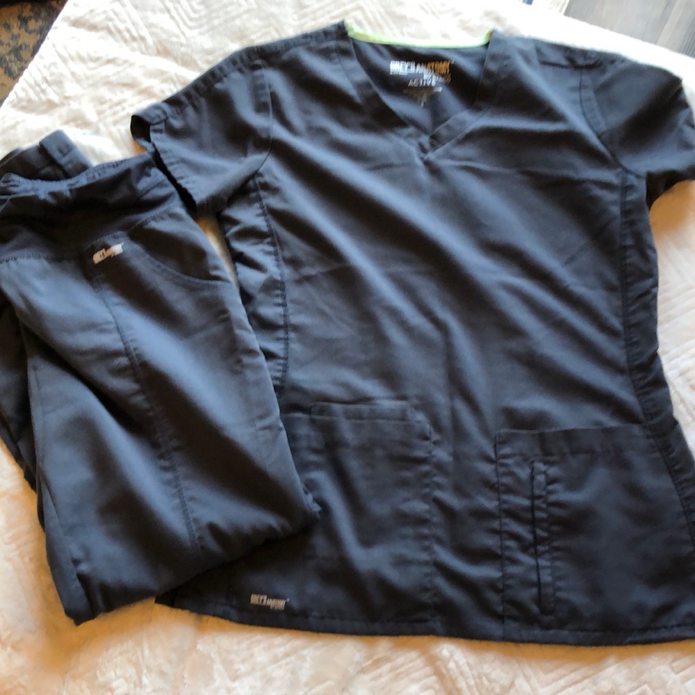 Grey’s anatomy scrub set in Gray